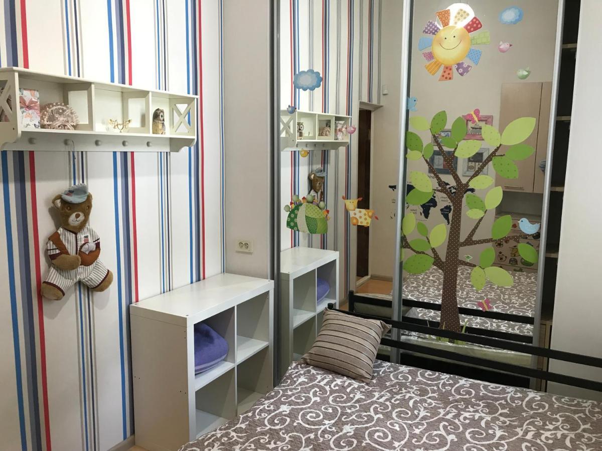 Apartment Near Deribasovskaya Odessa Buitenkant foto